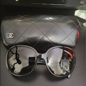 Authentic Chanel black sunglasses Italy